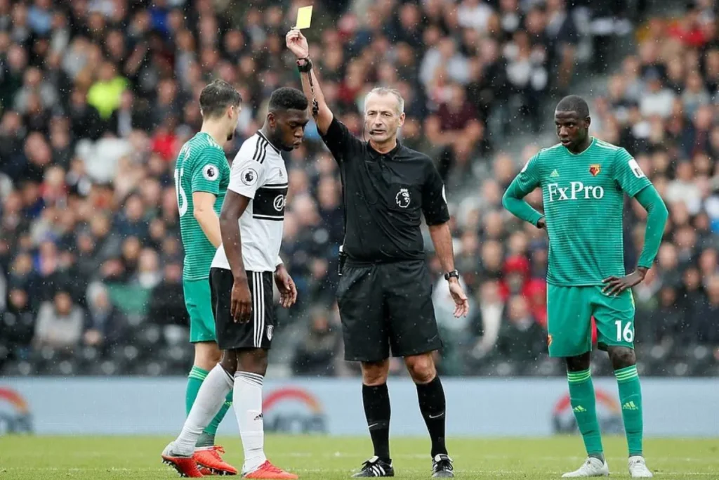 足球黃牌紅牌最新判罰標準