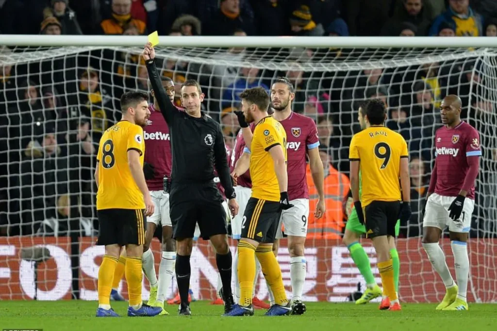 足球黃牌和紅牌差在哪？最新足球黃牌規則及9個常見問題 FAQ